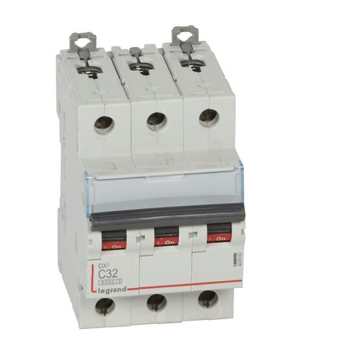 INTERRUPTOR AUTOMATICO 3P 32A C 6/10KA DX3 407862