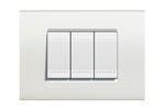 PLACA-3-PUESTOS-BLANCA-Plastico-Blanco
