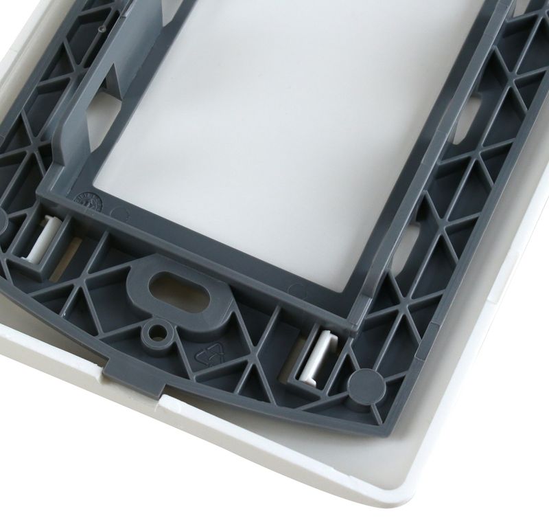 Placa Ciega C/Soporte Blanca Genesis