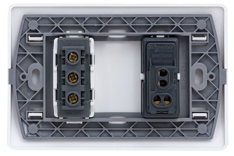 ENCHUFE 2P+T 10A + INT 9/12 250V ARMADO BLANCO GENESIS
