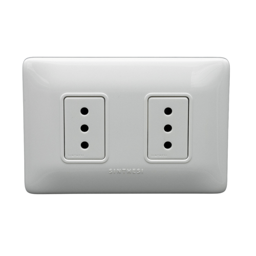 ENCHUFE DUPLEX 2P+T 10A 250V  S12 BLANCO1295801 SINTHESI