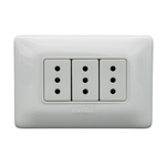 Enchufe-Triple-2p-T-10a--S12-Blanco-Armado