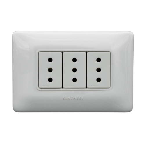 ENCHUFE TRIPLE 2P+T 10A  S12 BLANCO ARMADO1295301 SINTHESI